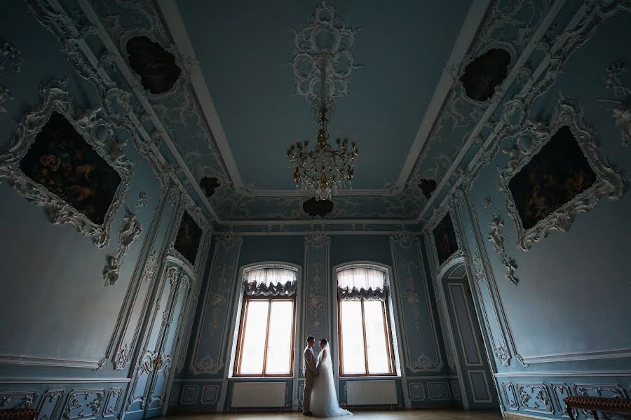 結婚式の写真家Yuriy Meleshko (whitelight)。1月11日の写真