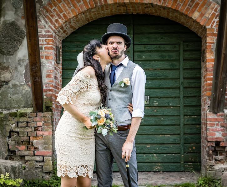 Jurufoto perkahwinan Jonas Persson (jonasphoto). Foto pada 28 April 2021