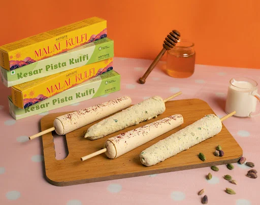 2 Kesar Pista Kulfi & 2 Malai Kulfi Combo