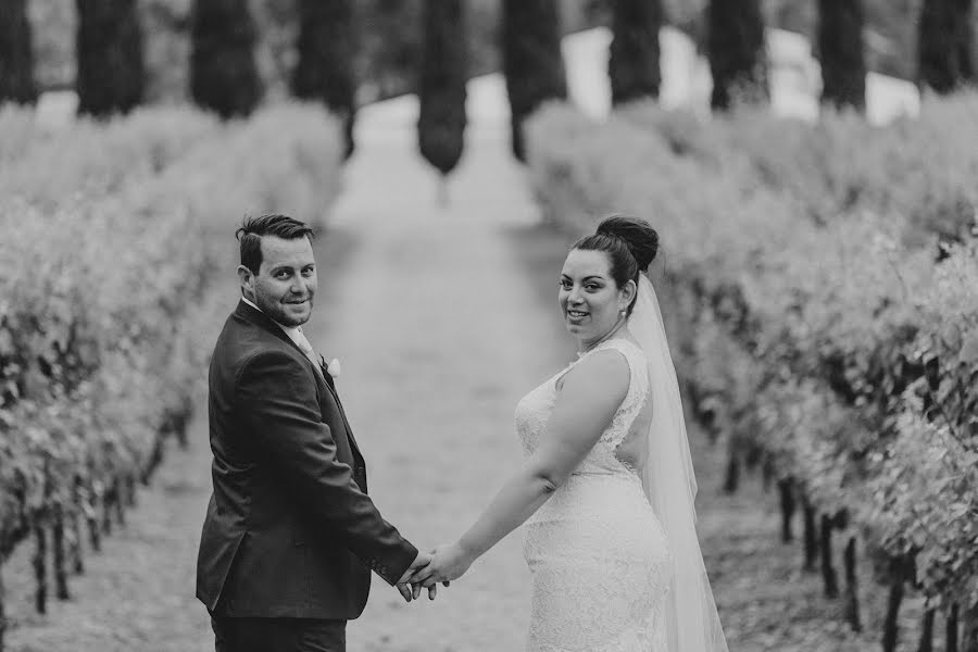 Wedding photographer Chloe Tanner (chloe). Photo of 11 February 2019