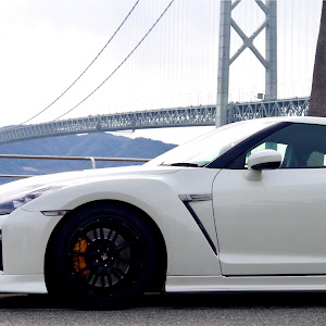 NISSAN GT-R R35