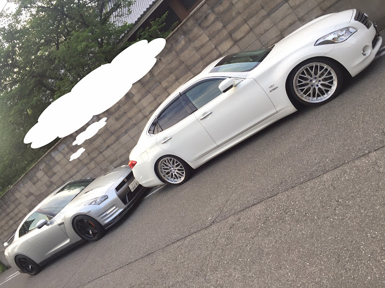 NISSAN GT-Rの51フーガ・35GT- R・ミーティングに関するカスタム事例の投稿画像3枚目