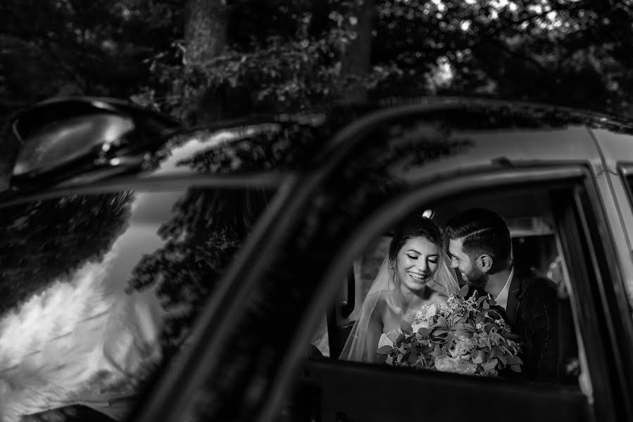 結婚式の写真家Ionut Diaconescu (fotodia)。2018 12月4日の写真