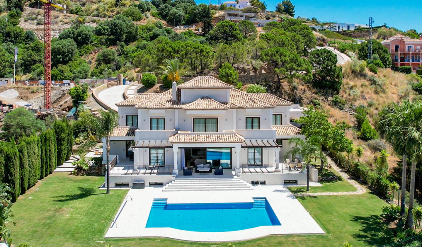 Villa with pool and garden Marbella