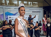 Miss Universe Zozibini Tunzi was welcomed home by a frenzy of fans. 