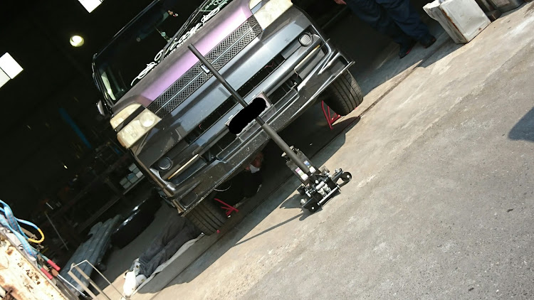 アルト ターボRSの福岡愉快な仲間たち・OWL・マフラー加工・洗車(笑)・キャン( 'ω')?に関するカスタム事例の投稿画像1枚目
