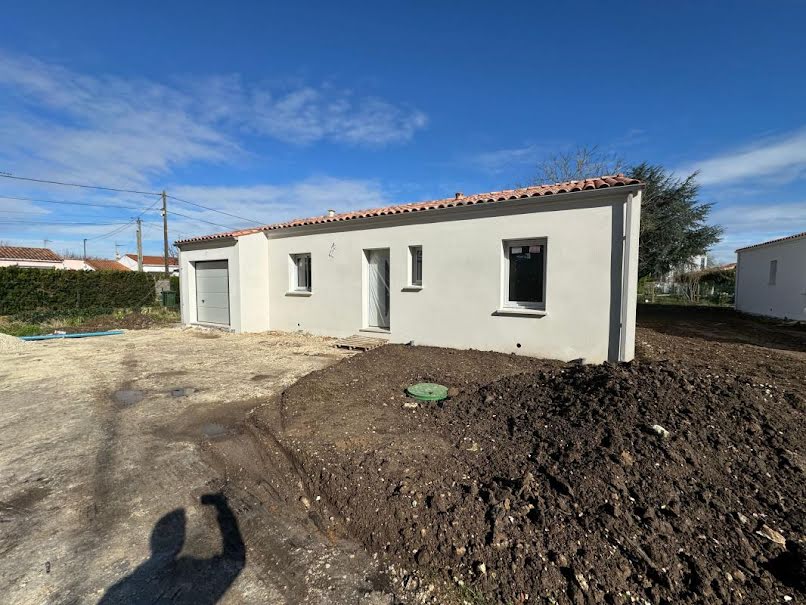 Vente maison 5 pièces 115 m² à Saintes (17100), 399 000 €