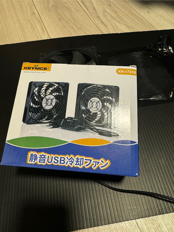 インプレッサの換気扇を製作・自作・収納力アップ・内装カスタムに関するカスタム事例の投稿画像2枚目
