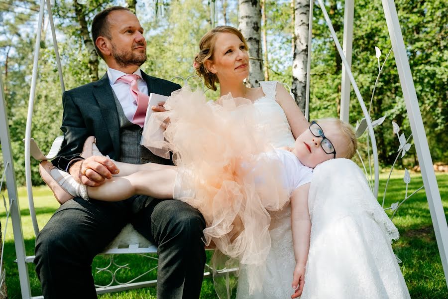 Fotógrafo de casamento Leonard Walpot (leonardwalpot). Foto de 25 de junho 2019