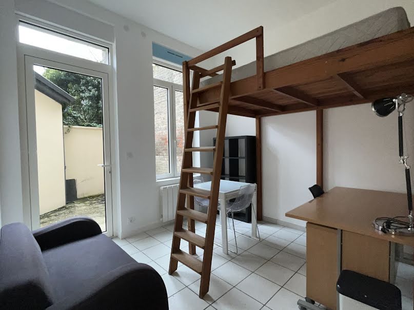 Location meublée appartement 1 pièce 16.3 m² à Amiens (80000), 475 €