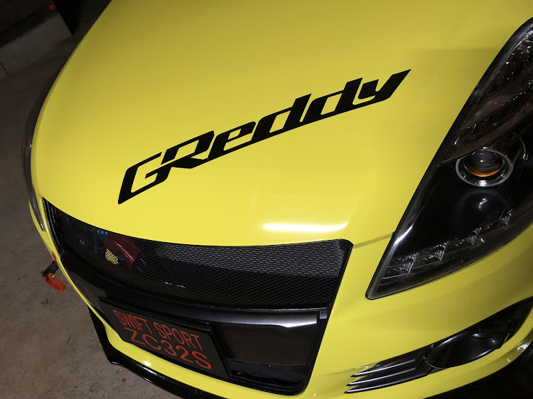 スイフトスポーツのDIY・ステッカーチューン・ステッカー自作・TRUST GReddyに関するカスタム事例の投稿画像6枚目
