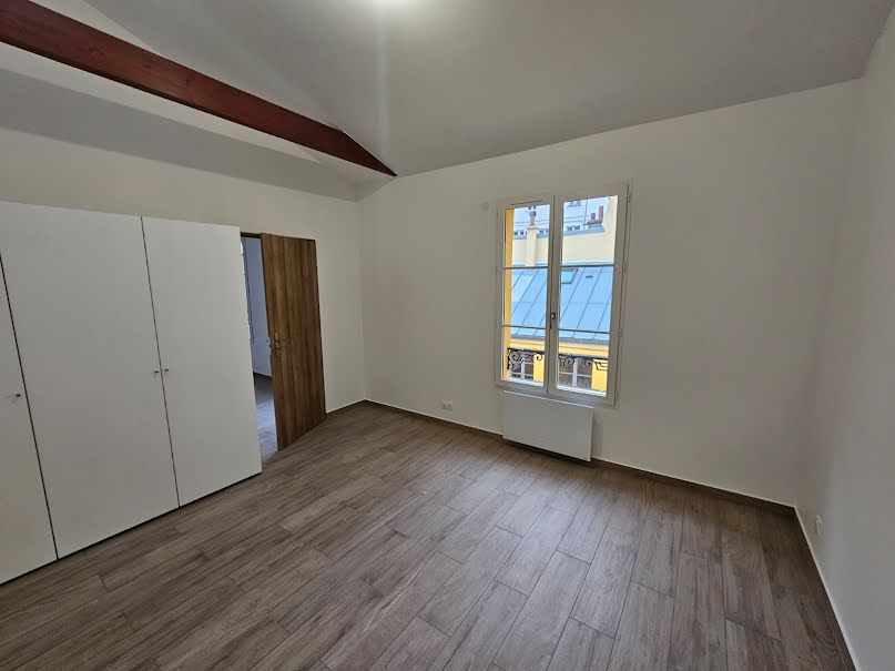 Location  hôtel particulier 5 pièces 127.81 m² à Versailles (78000), 2 800 €