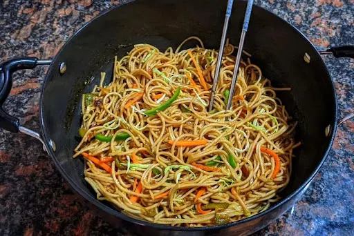 Chinese Hakka Noodles