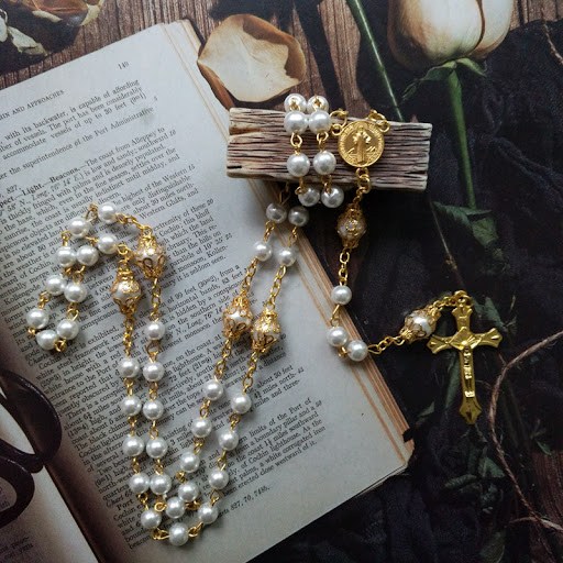 Title 5, Retro Receptacle Benedict Cross Rosary Necklace...