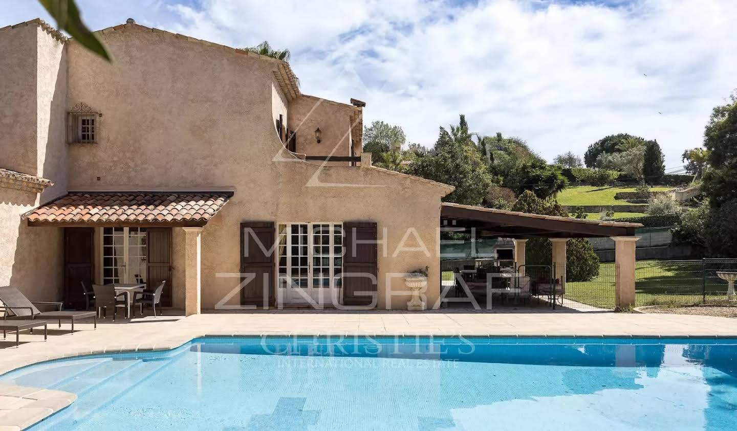 Villa with pool and terrace Vallauris