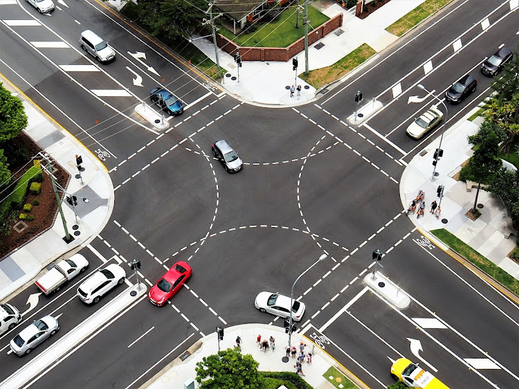 Whose turn is it? Dead traffic lights needn’t cause a nightmare at intersections. Picture: SUPPLIED