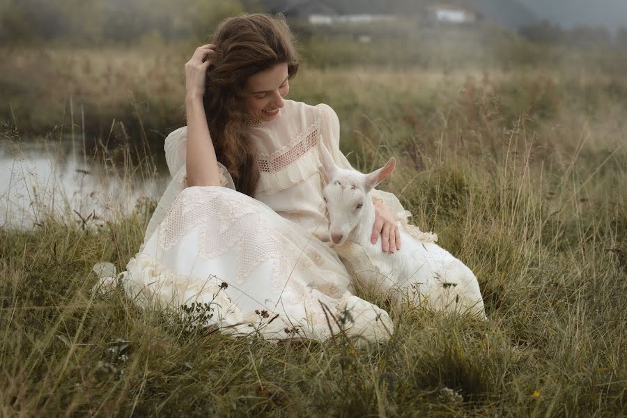 Fotografo di matrimoni Irina Borodina (iribor). Foto del 15 settembre 2021