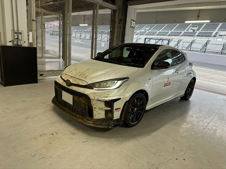 BRZのクールグレーカーキ・STI sport・サーキット走行・鈴鹿サーキットに関するカスタム事例の投稿画像5枚目
