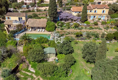 Property with pool 4