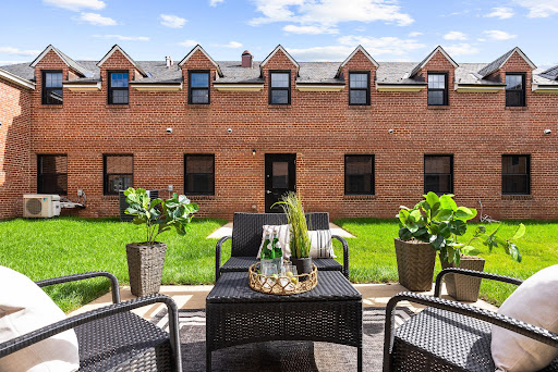 photo Property with pool