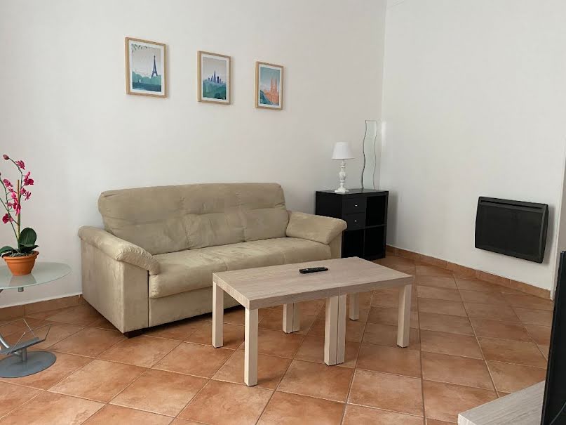 Location meublée appartement 2 pièces 54 m² à Nice (06000), 975 €