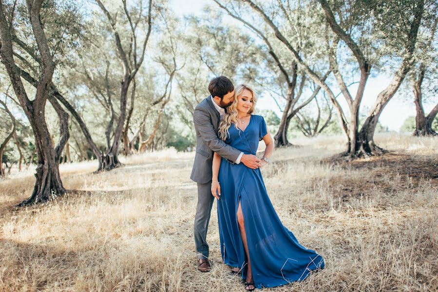 Fotógrafo de casamento Valeriya Guseva (valeryguseva). Foto de 31 de agosto 2021