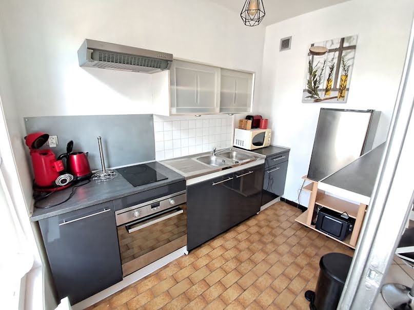 Location meublée appartement 3 pièces 46 m² à Troyes (10000), 679 €