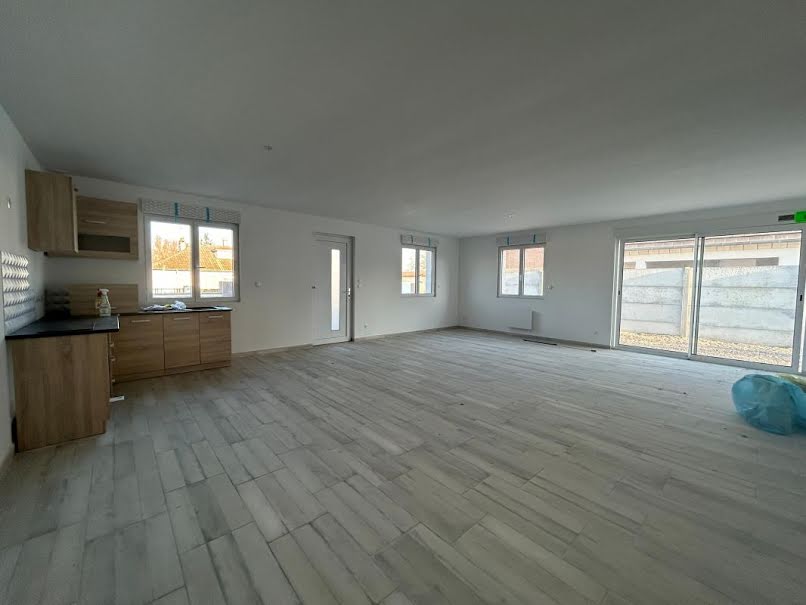 Vente maison 4 pièces 111 m² à Chauny (02300), 174 000 €