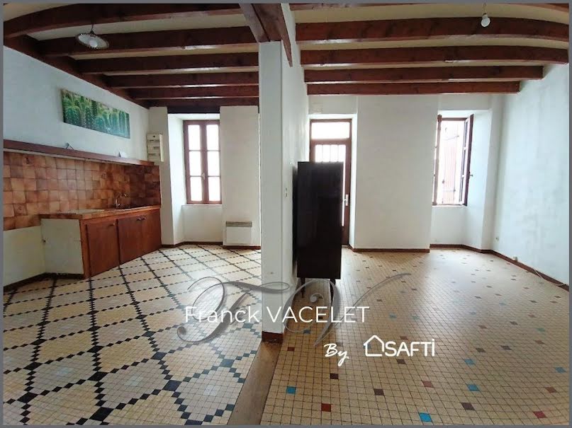 Vente maison 4 pièces 110 m² à La Réole (33190), 103 000 €