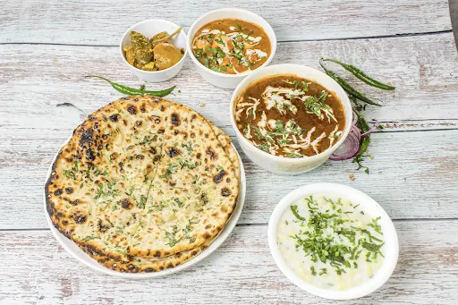 Aloo Pyaz Naan Thali