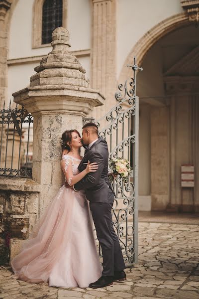 Esküvői fotós Alena Leon (alenaleon). Készítés ideje: 2019 május 24.