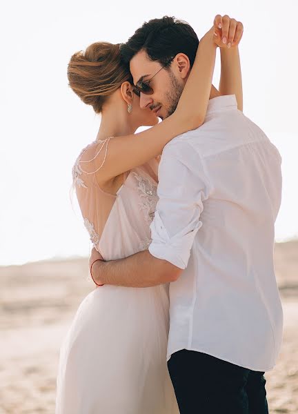 Fotógrafo de casamento Marta Luchanskaya (martaodyvanchik). Foto de 24 de abril 2018