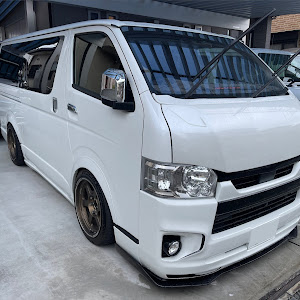 ハイエースバン TRH200V