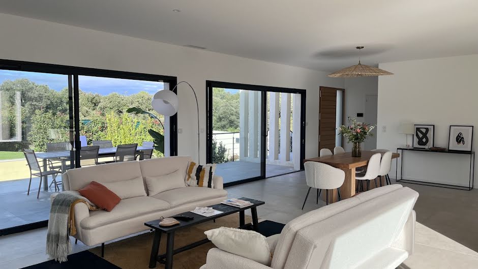 Vente villa 5 pièces 152 m² à Nimes (30000), 750 000 €