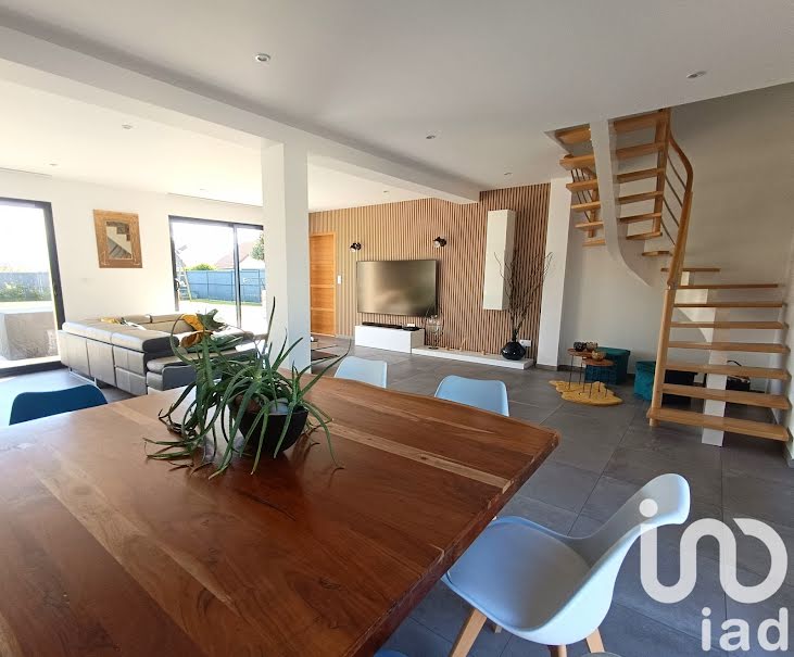 Vente maison 8 pièces 202 m² à Octeville-sur-Mer (76930), 674 000 €