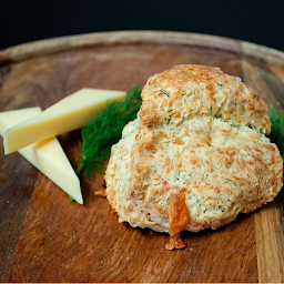 Dill & Smoked Gouda Scone