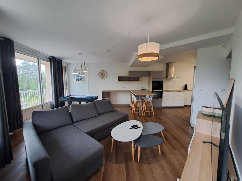 Location meublée appartement 2 pièces 12 m² à Limoges (87000), 390 €