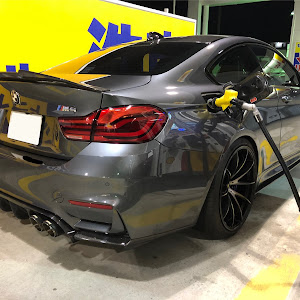 M4 クーペ