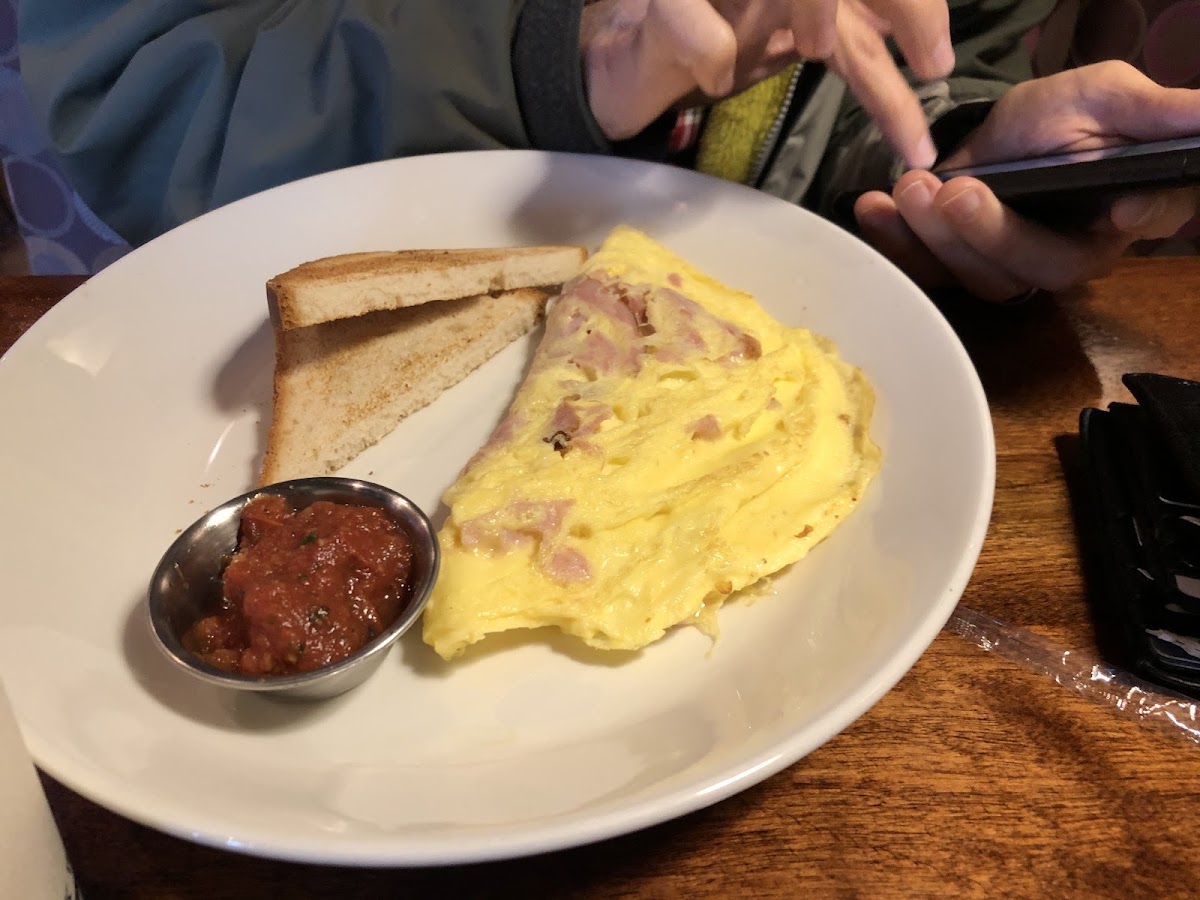 GF egg, ham, Swiss cheese omelette with GF toast