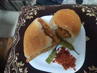 Datta Prasad Vada Pav Centre photo 3