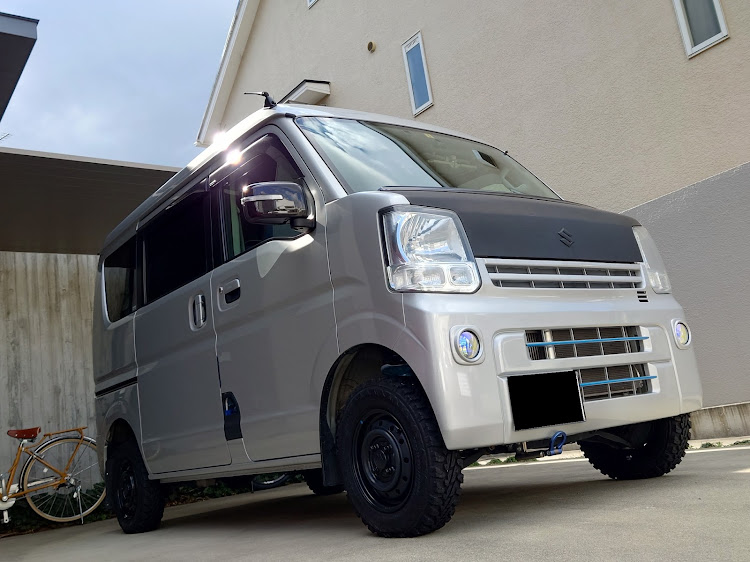 エブリイバンの車検仕様に換装・空気圧不足・黒鉄チン・GEOLANDAR M/T G003・地震災害に遭われた方々にお見舞い申し上げますに関するカスタム事例の投稿画像1枚目