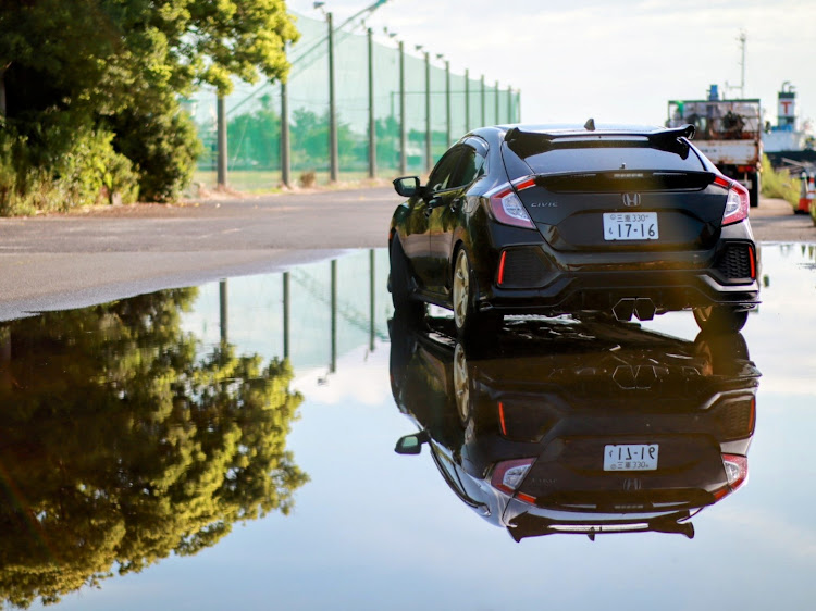 シビック(欧州HB)の霞埠頭⚓️・リフレクション📸・海と愛車・FK７に関するカスタム事例の投稿画像5枚目
