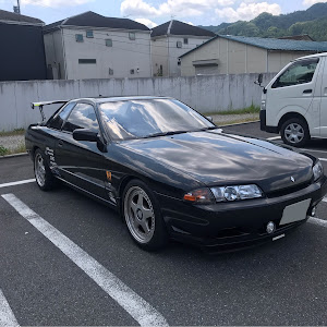 スカイライン R32