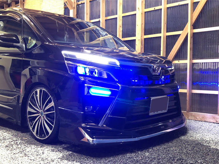 ヴォクシーの久々に投稿・洗車&コーティング・スパシャン施工に関するカスタム事例の投稿画像3枚目