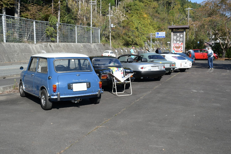 スカイラインの11月もよろしくお願いします・写活の秋・紅葉・ドライブ・ヨーロピアンミーティングに関するカスタム事例の投稿画像26枚目