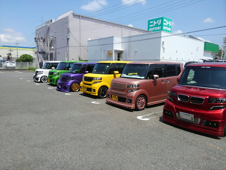 Nボックスカスタムの５色の全塗装ＮBOXcustom・柏KTMに関するカスタム事例の投稿画像2枚目