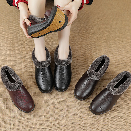 Title 5, Old cotton shoes for everyday wear, comfort and...