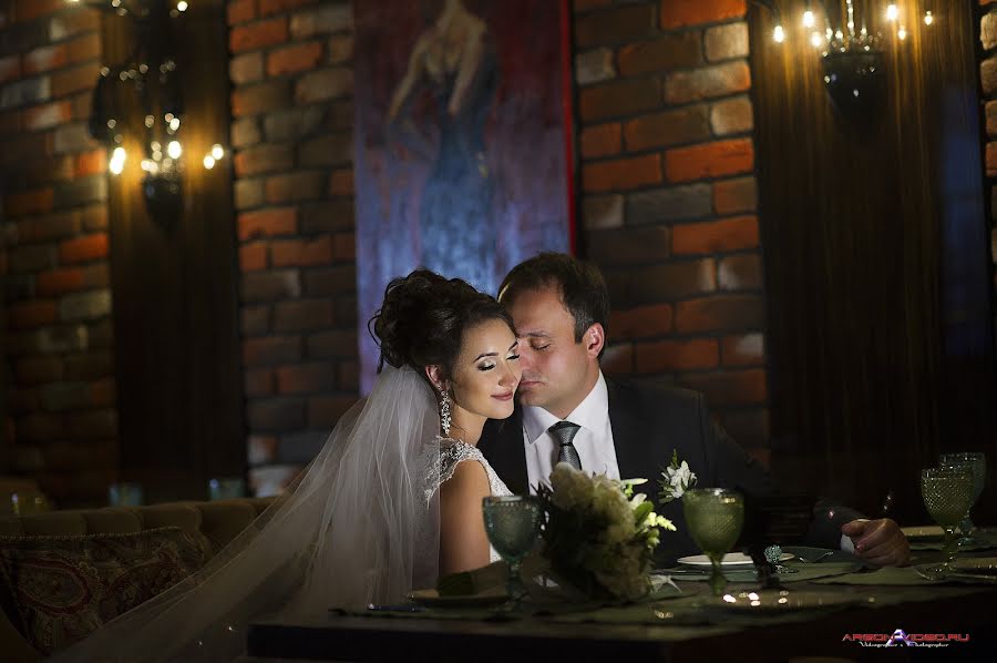Fotógrafo de casamento Yuriy Markov (argonvideo). Foto de 11 de setembro 2016