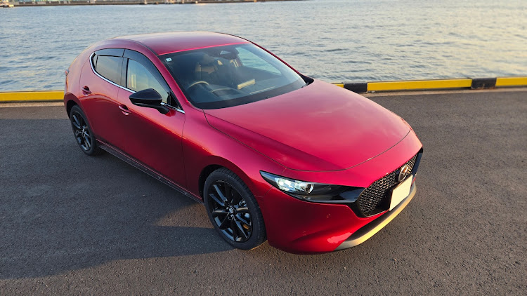 MAZDA3の愛車の写真・須崎ふ頭・箱崎ふ頭に関するカスタム事例の投稿画像4枚目