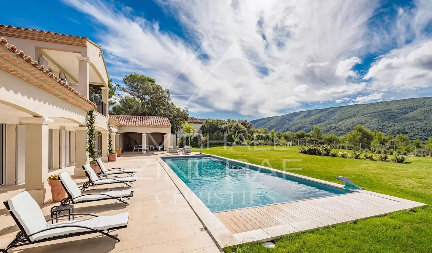 Villa with pool and terrace Ménerbes